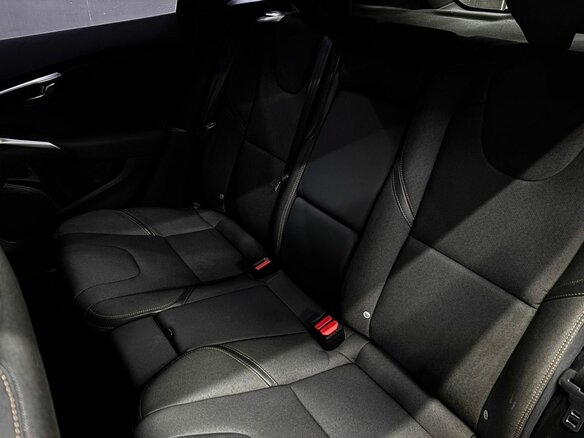 2017 Volvo V40 Cross Country I Рестайлинг, белый, 1499888 рублей - вид 21