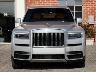 2024 Rolls-Royce Cullinan I (Series I), серебристый, 42782106 рублей, вид 2