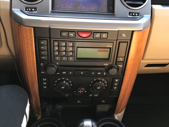2007 Land Rover Discovery III, чёрный - вид 8