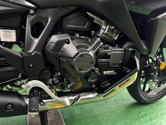 2022 Honda NT1100, серый - вид 19