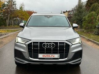 2019 Audi Q7 50 TDI II (4M) Рестайлинг, серебристый, 5600000 рублей, вид 3