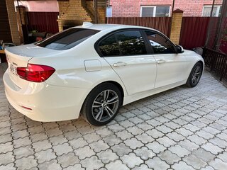 2016 BMW 3 серии 320i VI (F3x) Рестайлинг, белый, 3000000 рублей, вид 2