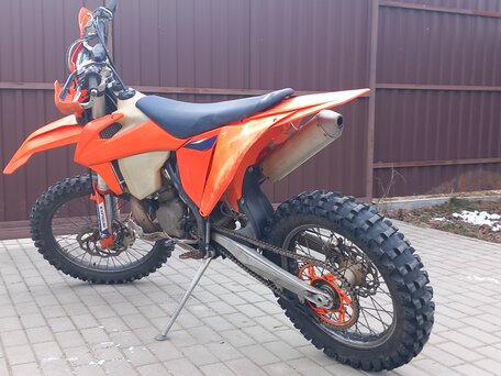 2022 KTM 300 EXC, оранжевый, 650000 рублей, вид 2
