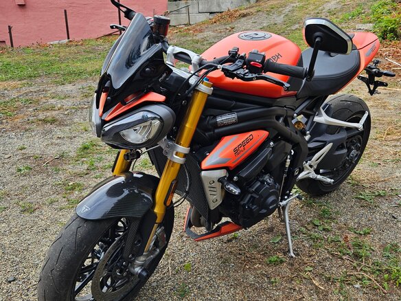 2023 Triumph Speed Triple, оранжевый, 1600000 рублей - вид 5