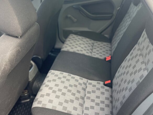 2008 Ford Focus II Рестайлинг, серый, 410000 рублей - вид 17