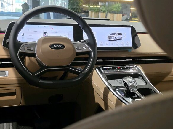 2025 JAC RF8, чёрный - вид 19