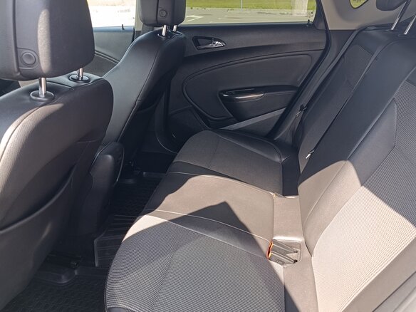 2012 Opel Astra J, серебристый, 730000 рублей - вид 8