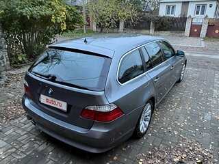 2009 BMW 5 серии 520i V (E60/E61) Рестайлинг, серебристый, 850000 рублей, вид 5