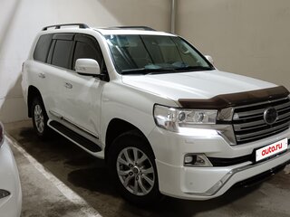 2016 Toyota Land Cruiser 200 Series Рестайлинг 2, белый, 4750000 рублей, вид 1