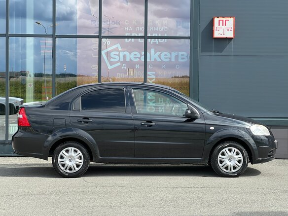 2010 Chevrolet Aveo I Рестайлинг, чёрный, 550000 рублей - вид 5