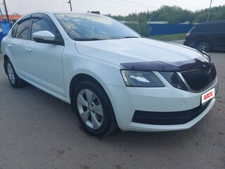 2017 Skoda Octavia III (A7) Рестайлинг, белый, 1150000 рублей, вид 4