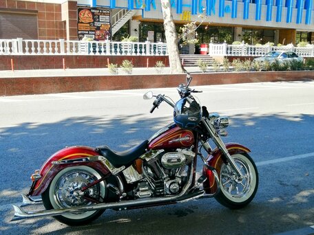 2014 Harley-Davidson CVO, красный, 2200000 рублей, вид 2