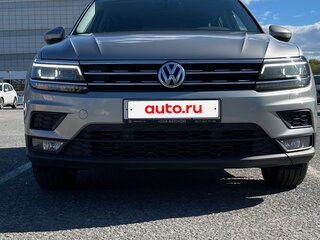 2018 Volkswagen Tiguan II, серебристый, 2650000 рублей, вид 4