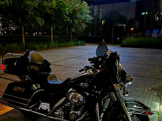2008 Harley-Davidson Electra Glide, чёрный, 1000000 рублей, вид 3