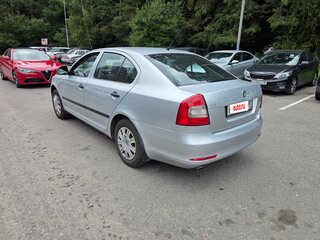 2010 Skoda Octavia II (A5) Рестайлинг, серебристый, 700000 рублей, вид 5