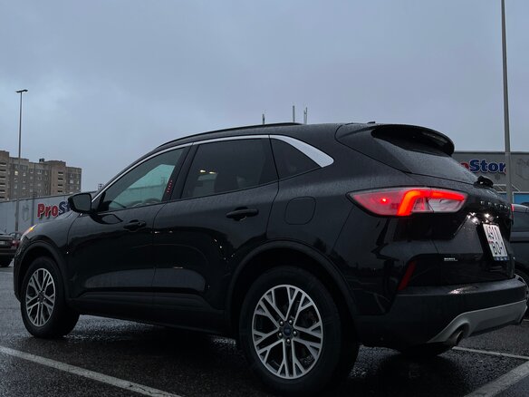 2019 Ford Escape IV, чёрный, 1980000 рублей - вид 3