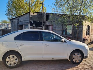 2017 Skoda Rapid I Рестайлинг, белый, 900000 рублей, вид 2