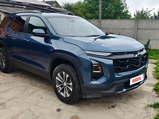 2024 Chevrolet Equinox IV, синий, 1720000 рублей, вид 3