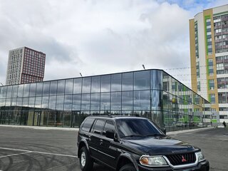 2000 Mitsubishi Montero Sport I, чёрный, 800000 рублей, вид 1