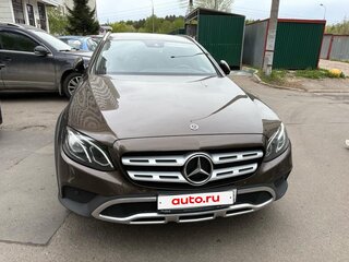 2017 Mercedes-Benz E-Класс 220 d V (W213, S213, C238), коричневый, 3490000 рублей, вид 2
