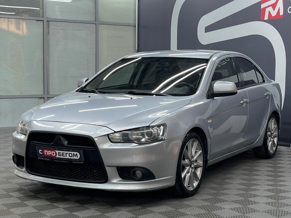 2012 Mitsubishi Lancer X Рестайлинг, серебристый - вид 2