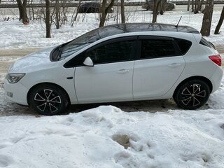 2011 Opel Astra J, белый, 720000 рублей, вид 3
