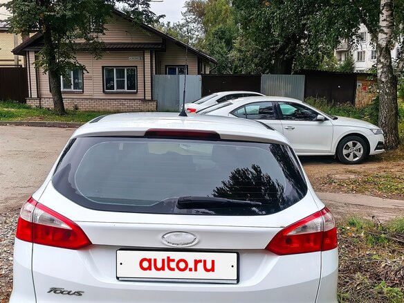 2013 Ford Focus III, белый, 690000 рублей - вид 4