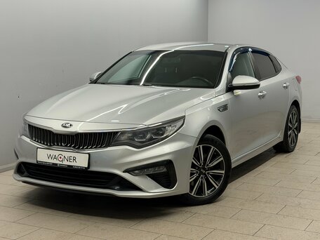 2019 Kia Optima IV Рестайлинг, серебристый, 1870000 рублей, вид 1