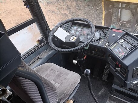 1984 Neoplan Tourliner, белый, 500000 рублей, вид 4