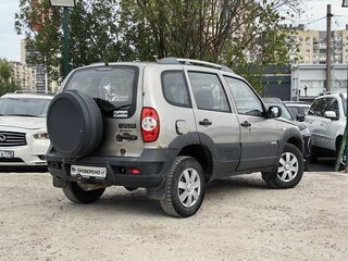 2013 Chevrolet Niva I Рестайлинг, бежевый, 299000 рублей, вид 4