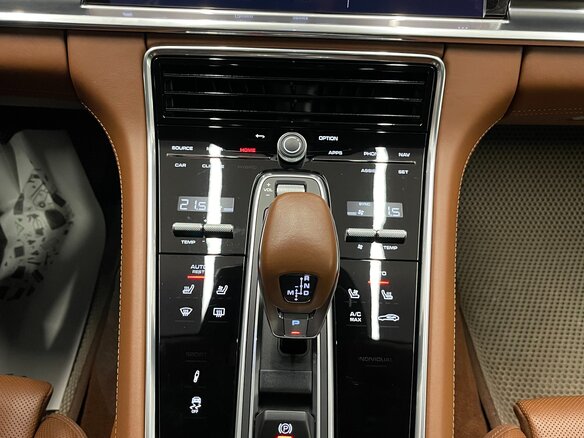 2021 Porsche Panamera 4 II Рестайлинг, оранжевый, 11800000 рублей - вид 20