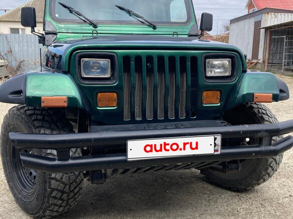1993 Jeep Wrangler I (YJ), зелёный, 800000 рублей - вид 1