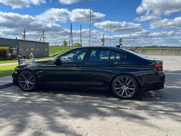 2011 BMW 5 серии 530d xDrive VI (F10/F11/F07), чёрный, 1730000 рублей - вид 9