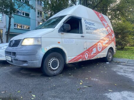 2006 Volkswagen Transporter, белый, 580000 рублей, вид 2