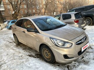 2011 Hyundai Solaris I, золотистый, 750000 рублей, вид 1