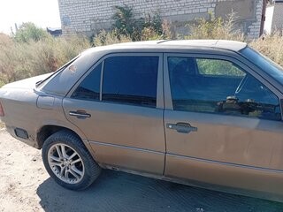 1991 Mercedes-Benz W124 200, коричневый, 160000 рублей, вид 2