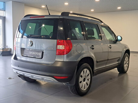 2011 Skoda Yeti I, серый, 610000 рублей, вид 5