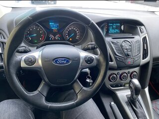 2014 Ford Focus III, красный, 700000 рублей, вид 5