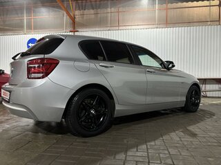 2012 BMW 1 серии 118i II (F20/F21), серебристый, 1199000 рублей, вид 4