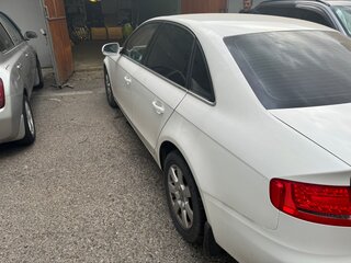 2010 Audi A4 IV (B8), белый, 1300000 рублей, вид 3