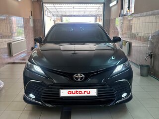 2023 Toyota Camry VIII (XV70) Рестайлинг, чёрный, 3690000 рублей, вид 2