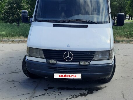 2001 Mercedes-Benz Sprinter, белый, 520000 рублей, вид 2
