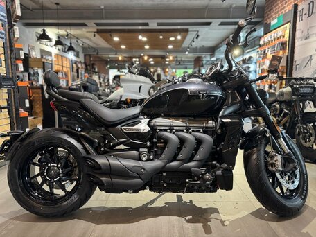 2024 Triumph Rocket 3, чёрный, 3600000 рублей, вид 1