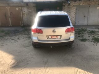 2005 Volkswagen Touareg I, серебристый, 1100000 рублей, вид 3