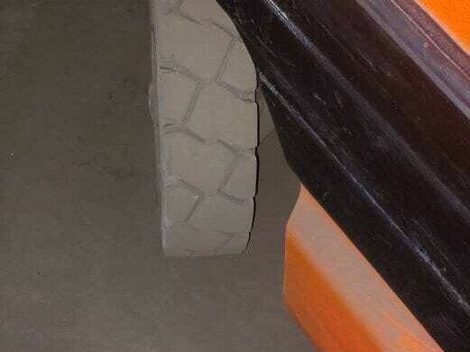 1997 Toyota 6F, оранжевый, 760000 рублей - вид 6