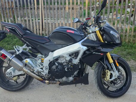 2011 Aprilia Tuono V4, чёрный, 690000 рублей, вид 1