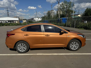 2018 Hyundai Solaris II, оранжевый, 1240000 рублей, вид 4