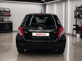 2011 Toyota Vitz III (XP130), чёрный, 650000 рублей, вид 4