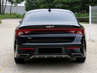 2022 Kia K5 III, чёрный, 2320000 рублей, вид 4