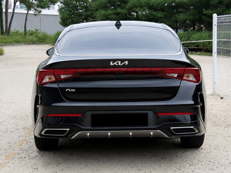 2022 Kia K5 III, чёрный, 2320000 рублей, вид 4